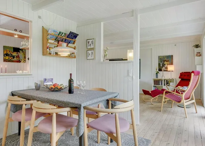 Markvor - 400m From The Sea By Interhome